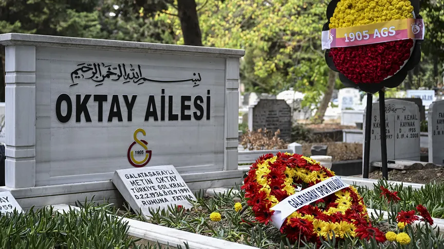 Galatasaray efsanesi Metin Oktay kabri başında anıldı