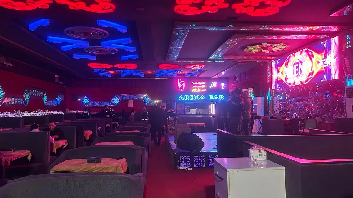 Beyoğlu’nda eğlence mekanlarına ve gece kulüplerine dev operasyon