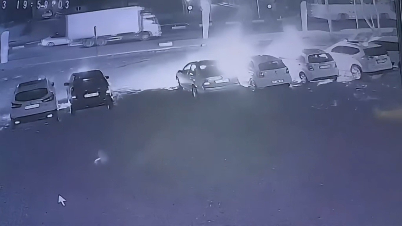 Antalyalı Neron! 6 aracı yaktı