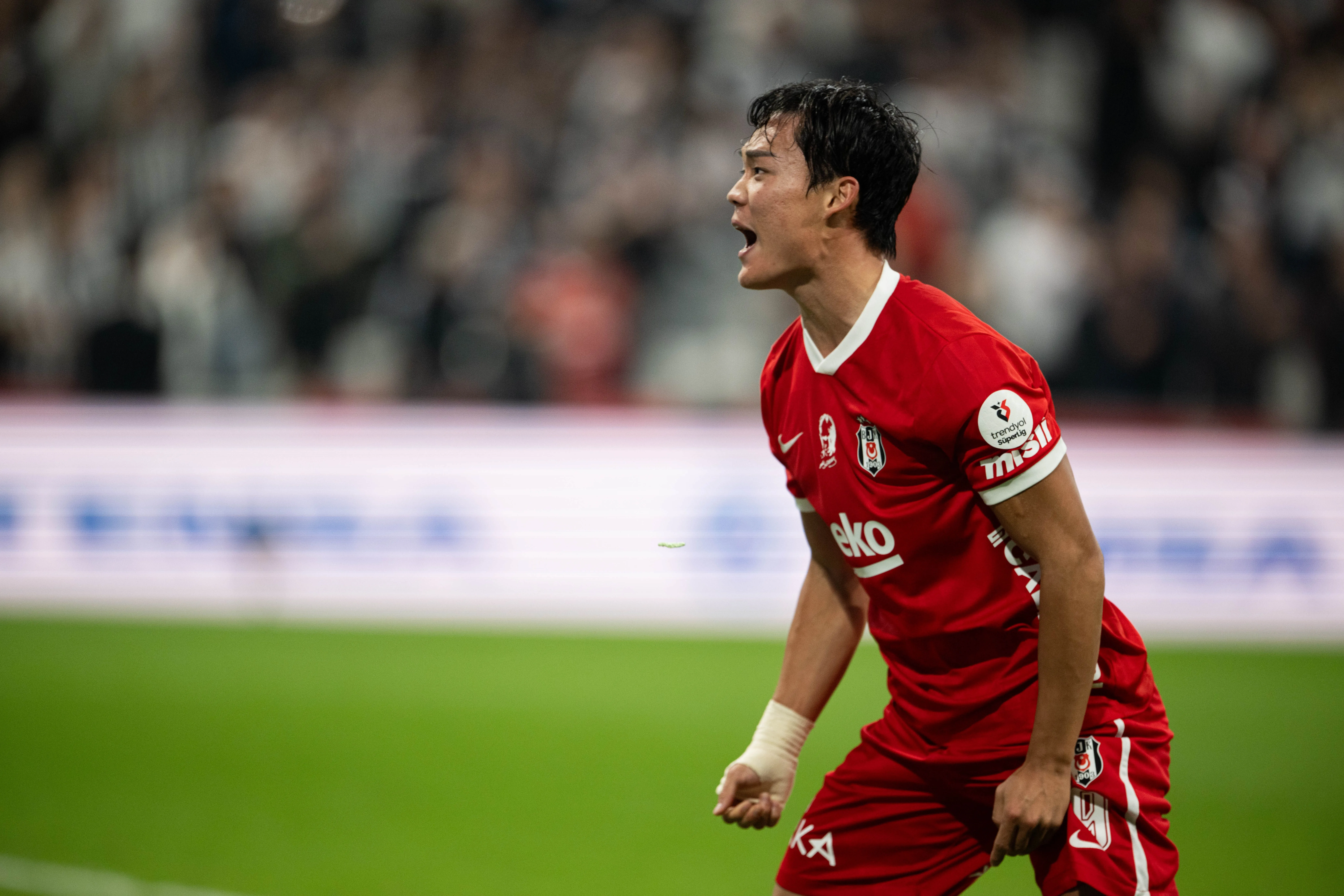 Beşiktaş, Başakşehir'i 2-0 mağlup etti