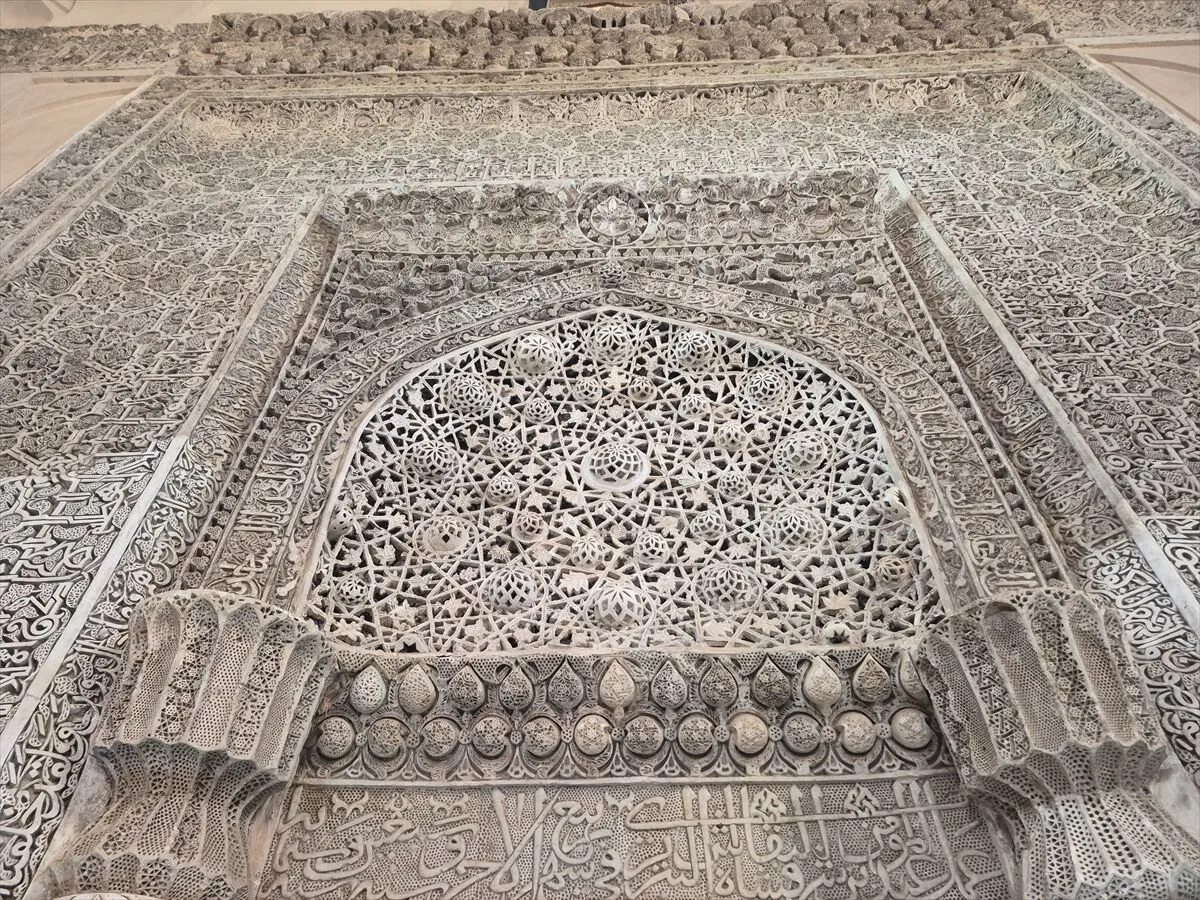 İran’da Selçuklu mirası Urumiye Ulu Camii ihtişamını koruyor