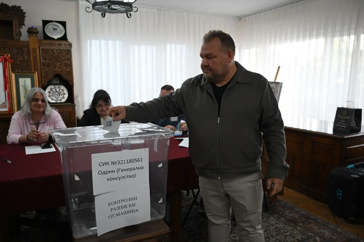 Cumhurbaşkanı seçimi için sandık başındalar! 31 Cumhurbaşkanı seçimi için sandık başındalar!