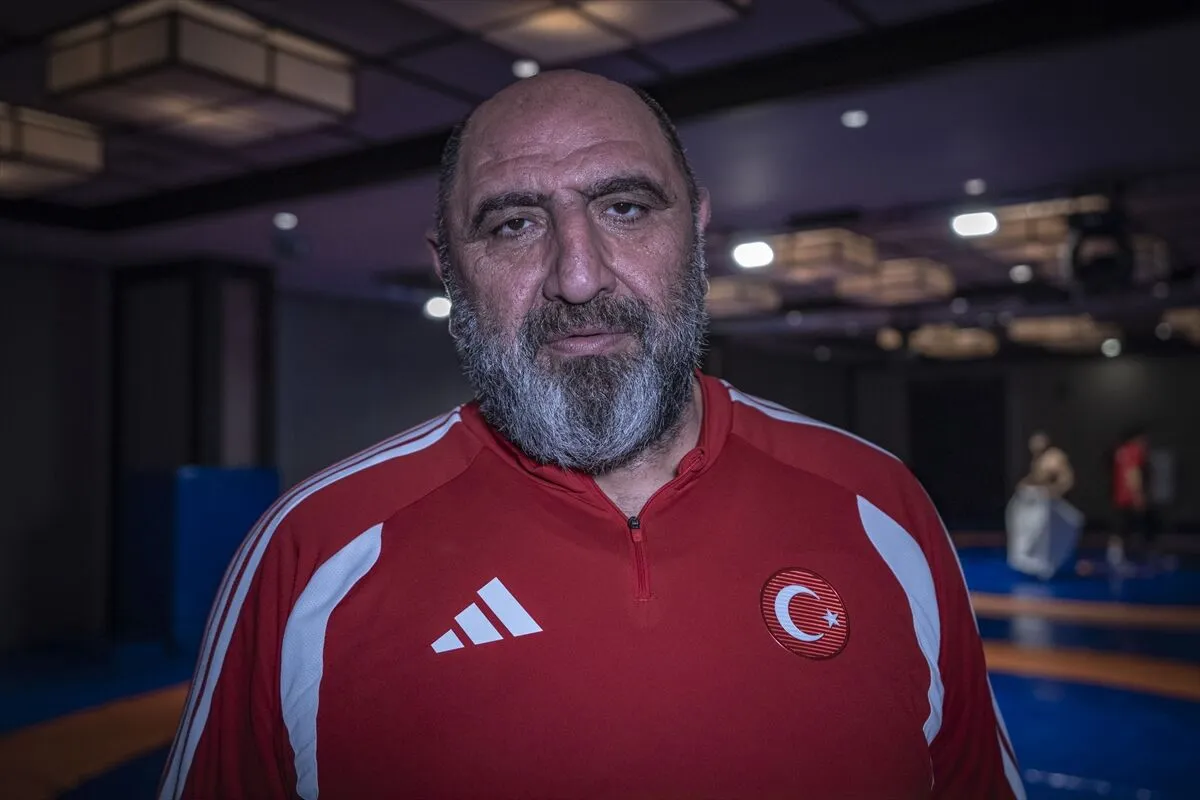 Grekoromen Güreş Milli Takımı'nın hedefi Dünya Şampiyonası'nda tüm kategorilerde madalya