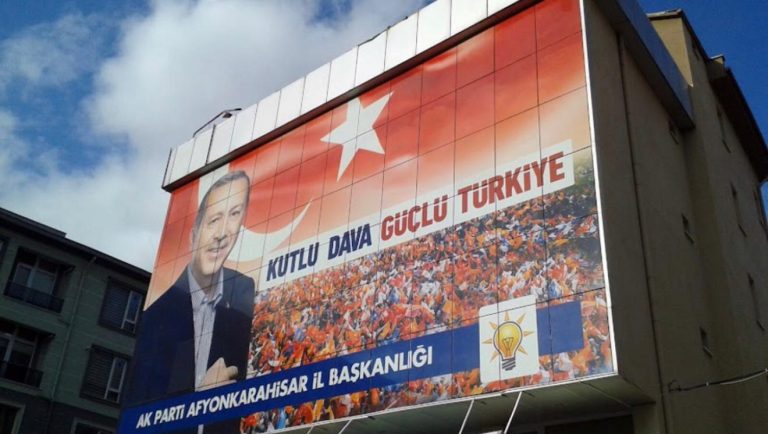 AK Parti Afyonkarahisar’da yeni yönetim kurulu belli oldu