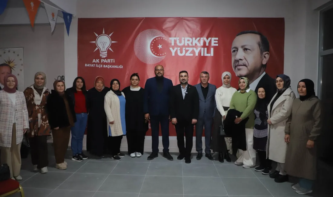 Toplantıda, İzmir’den Bayat’a taşınarak AK Parti’ye destek veren Çankaya ailesine