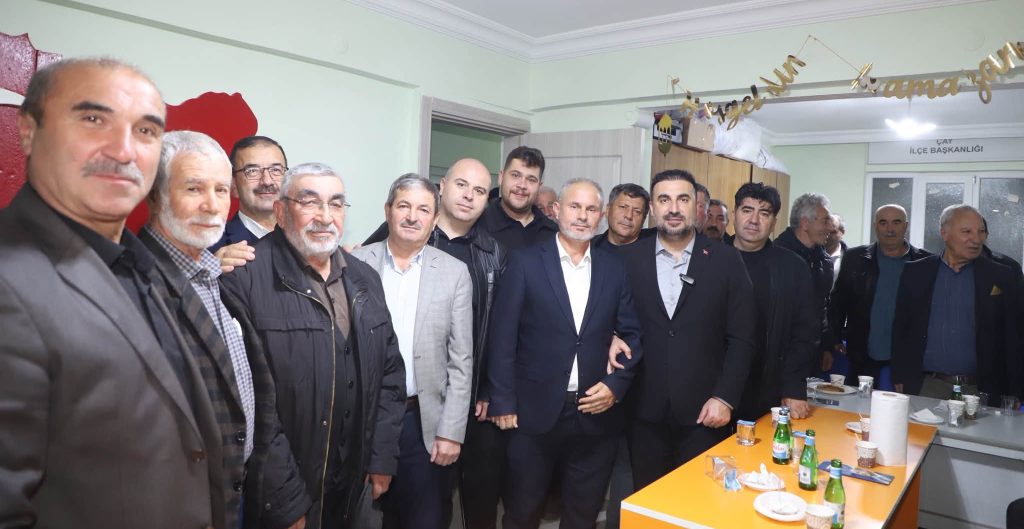 AK Parti Afyonkarahisar İl Başkanlığı tarafından düzenlenen toplantıya İl Başkanı