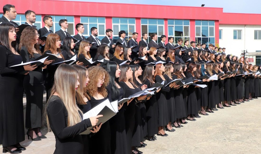 Devlet Konservatuvarı Müzik Bölümü ile Sahne Sanatları Bölümü Korosu tarafından