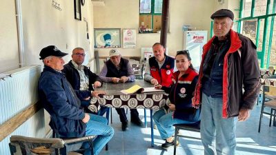 İl genelinde gerçekleştirilen köy ve mahalle ziyaretlerinde üreticilere bitkisel ve