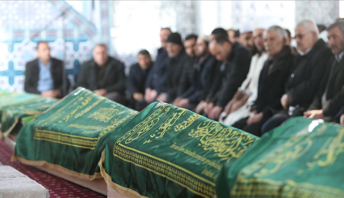 Afyonkarahisar Belediyesi tarafından yayımlanan cenaze ilanlarına göre kentte bugün iki