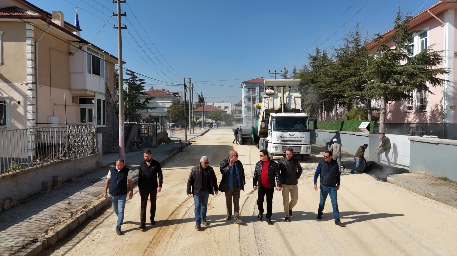 Bolvadin’de 2,5 milyon TL’lik asfalt yatırımı
