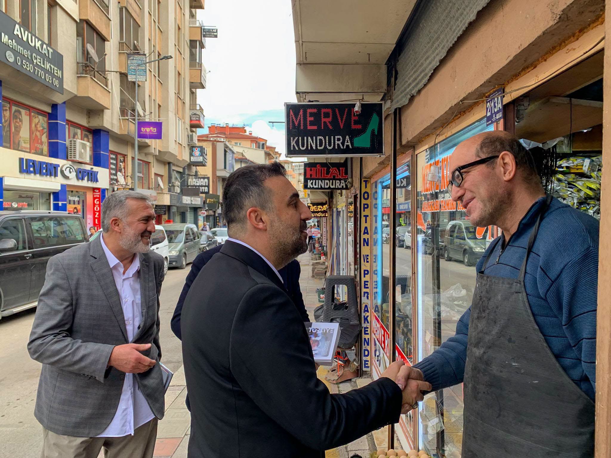 Cumhurbaşkanı Erdoğan’dan Afyon esnafına selam