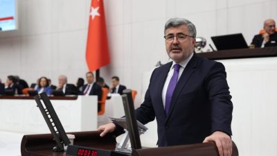 Ali Özkaya, yaptığı açıklamada çiftçilerin zararlarının karşılanması ve mağduriyetlerinin giderilmesi