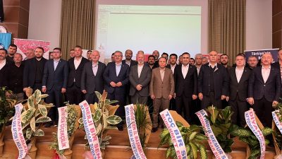 Genel kurula AK Parti Afyonkarahisar Milletvekilleri İbrahim Yurdunuseven ve Hasan