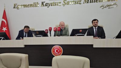 Meclise sunulan 3 gündem dışı teklif, Meclis üyelerine okunarak ilgili
