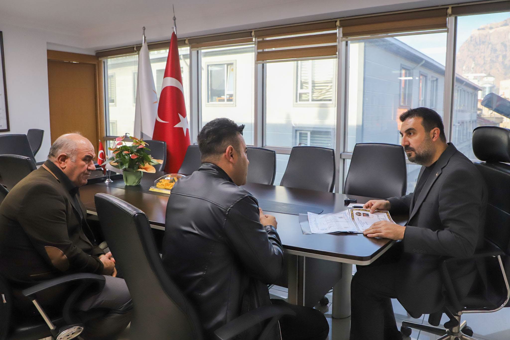 Güne vatandaş buluşmasıyla başladı