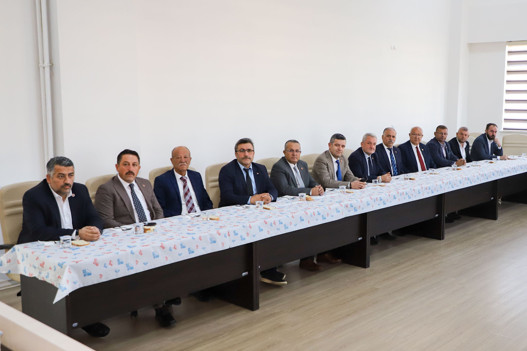 AK Parti’de İl Genel Meclisi grup toplantısı gerçekleştirildi