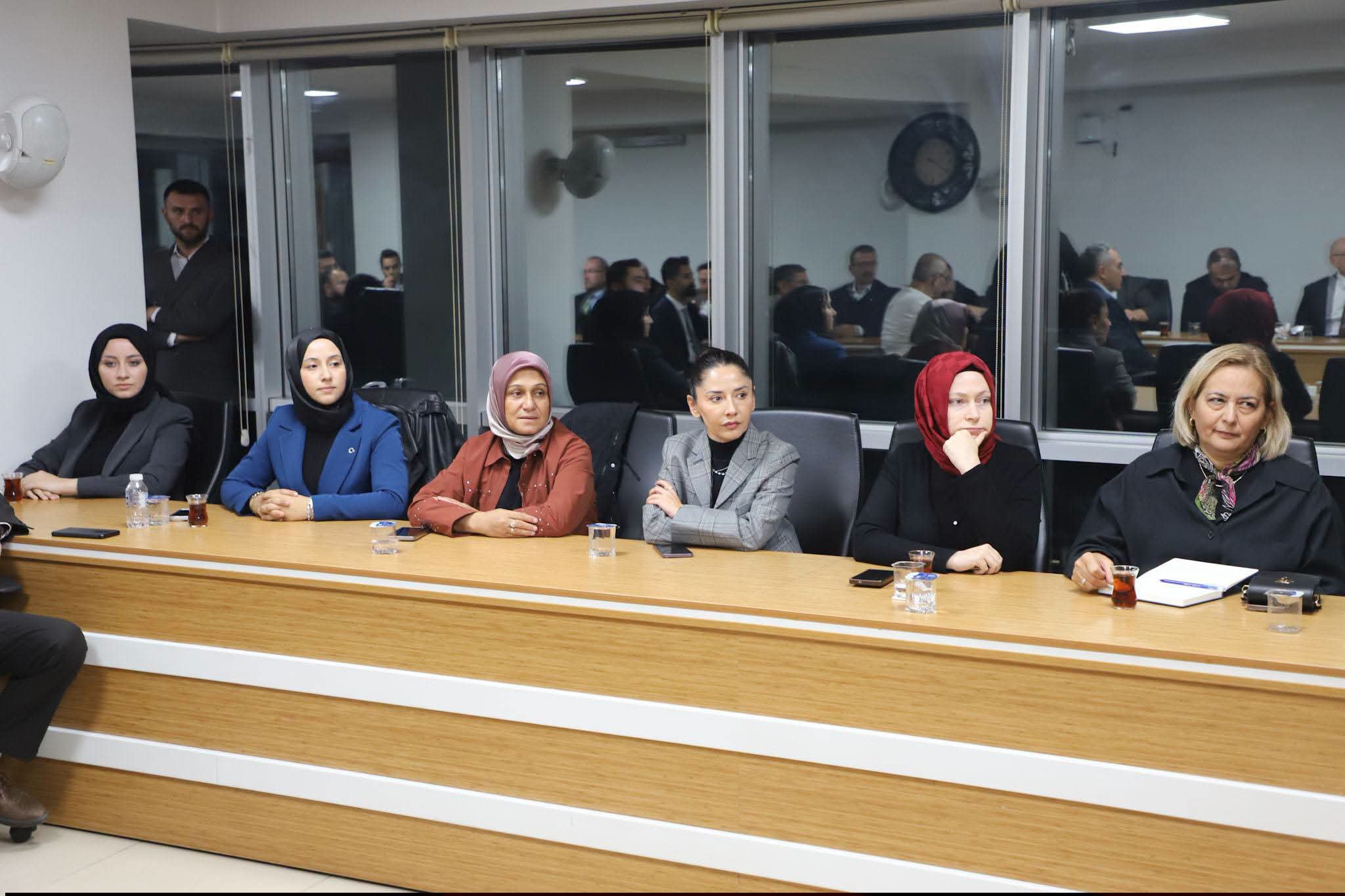 Özgür Kavak başkanlığında teşkilatta yeni haftanın yol haritası belirlendi
