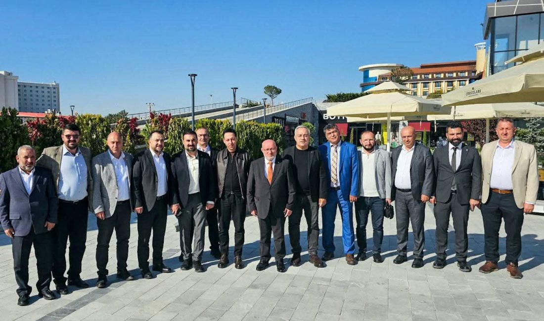 Afyonkarahisar’da bir araya geldiler Termalin başkenti Afyonkarahisar’da gerçekleşen buluşmada AK