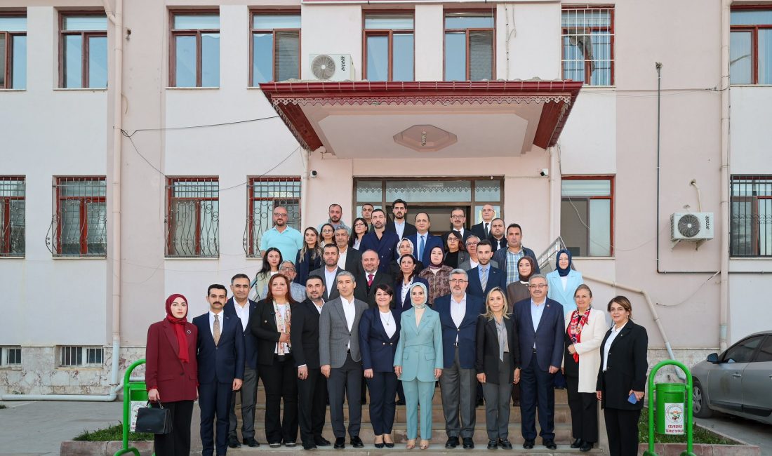 Afyonkarahisar Valisi Dr. Naci Aktaş, ilçe ziyaretleri kapsamında Sultandağı’nda temaslarda