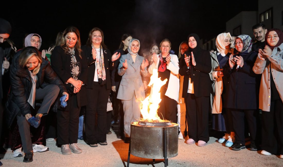 Afyonkarahisar’ın Sultandağı ilçesinde düzenlenen Anne-Kız Kampı, Aile ve Sosyal Hizmetler