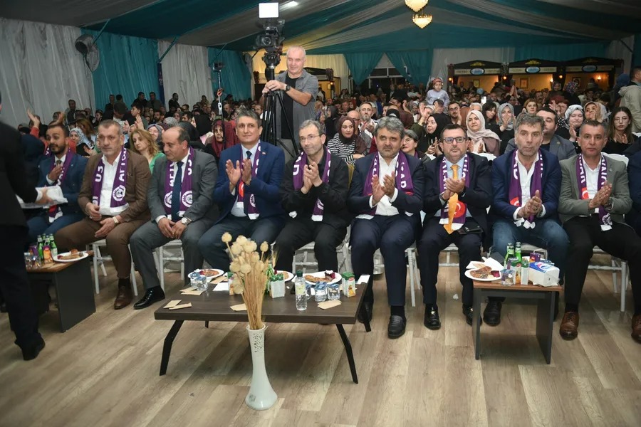 İstanbul ve çevre illerde yaşayan Afyonkarahisarlıları buluşturan etkinlik, memleket kültürünü