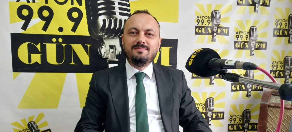 Derneğin, geçen yıl Ekim ayında kurulduğunu kaydeden Azak, “Ben kurucu
