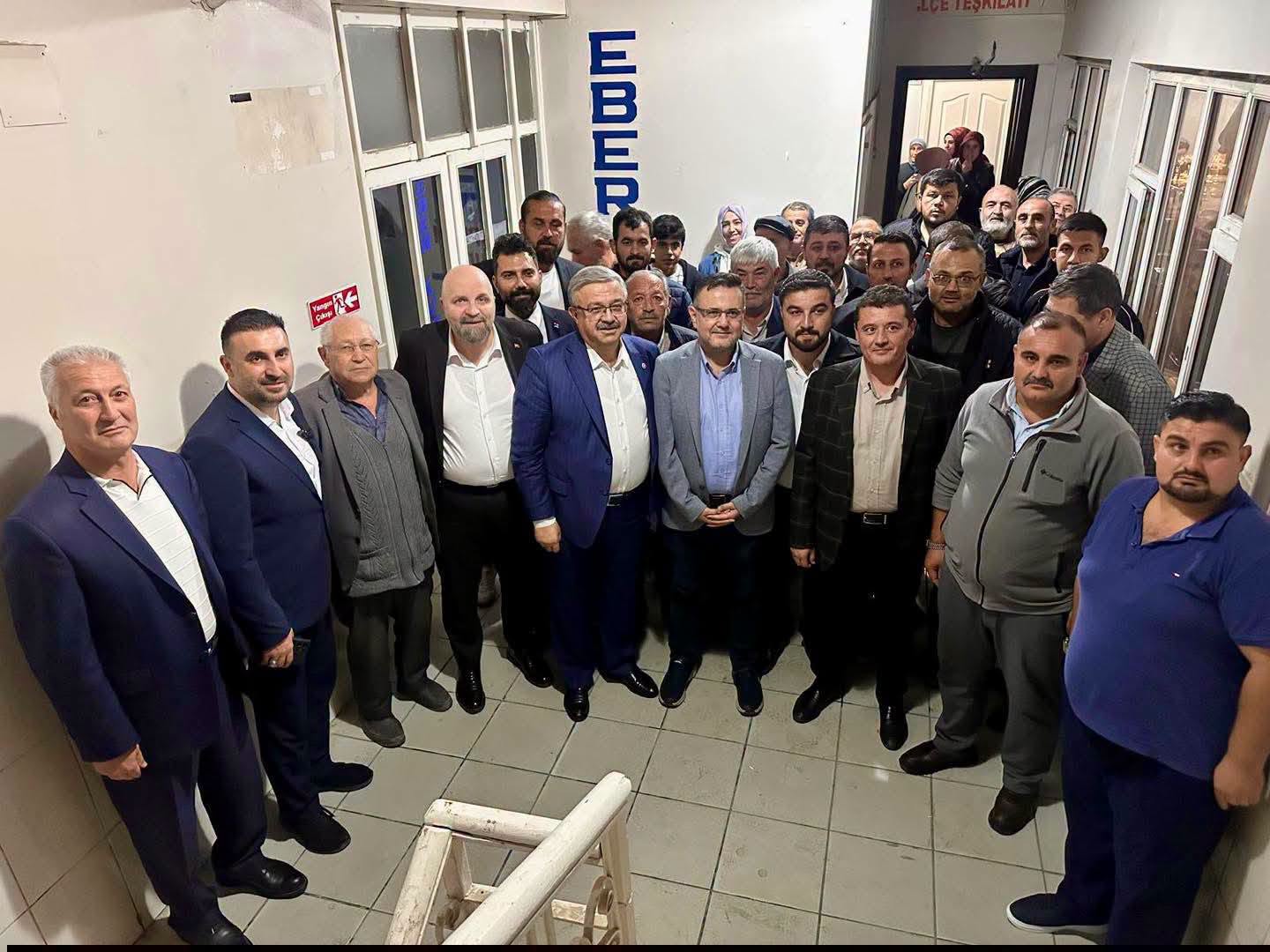 Özgür Kavak ve milletvekilleri Bolvadin teşkilatıyla buluştu