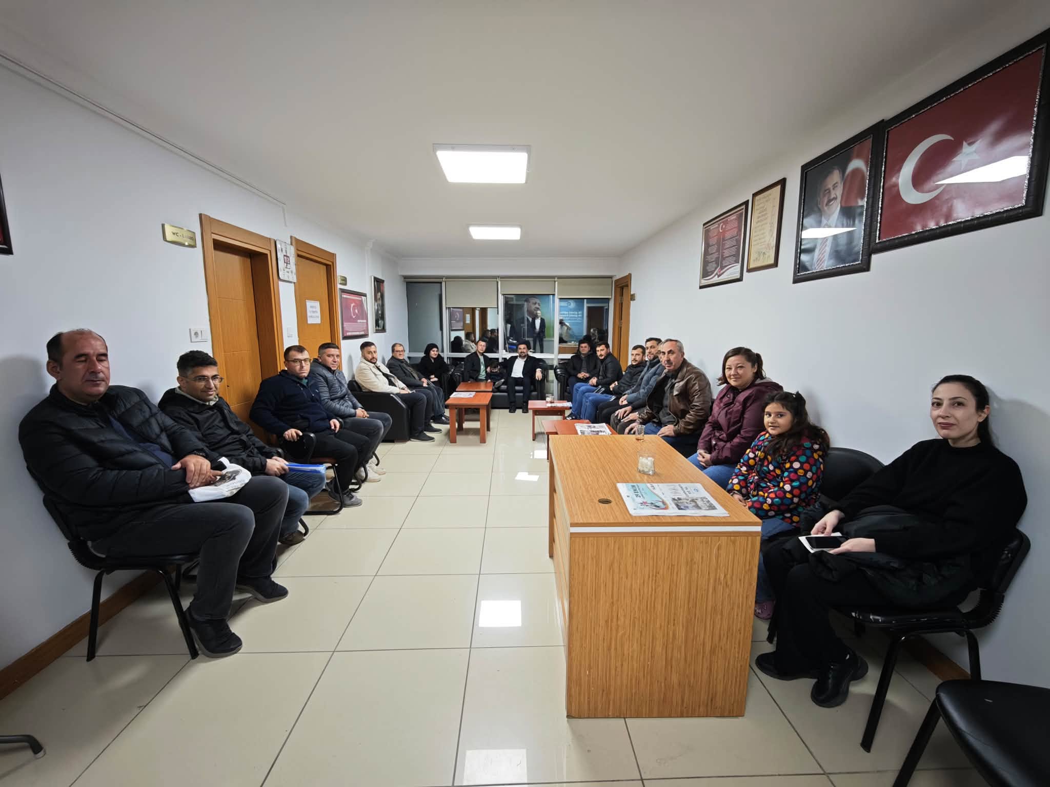 Sıcak çorba, demli çay ve samimi sohbet