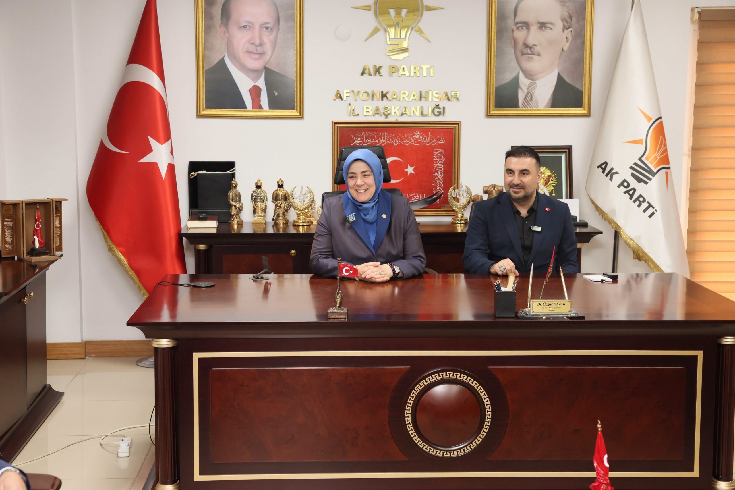 Tuğba Işık Ercan, AK Parti teşkilatıyla buluştu