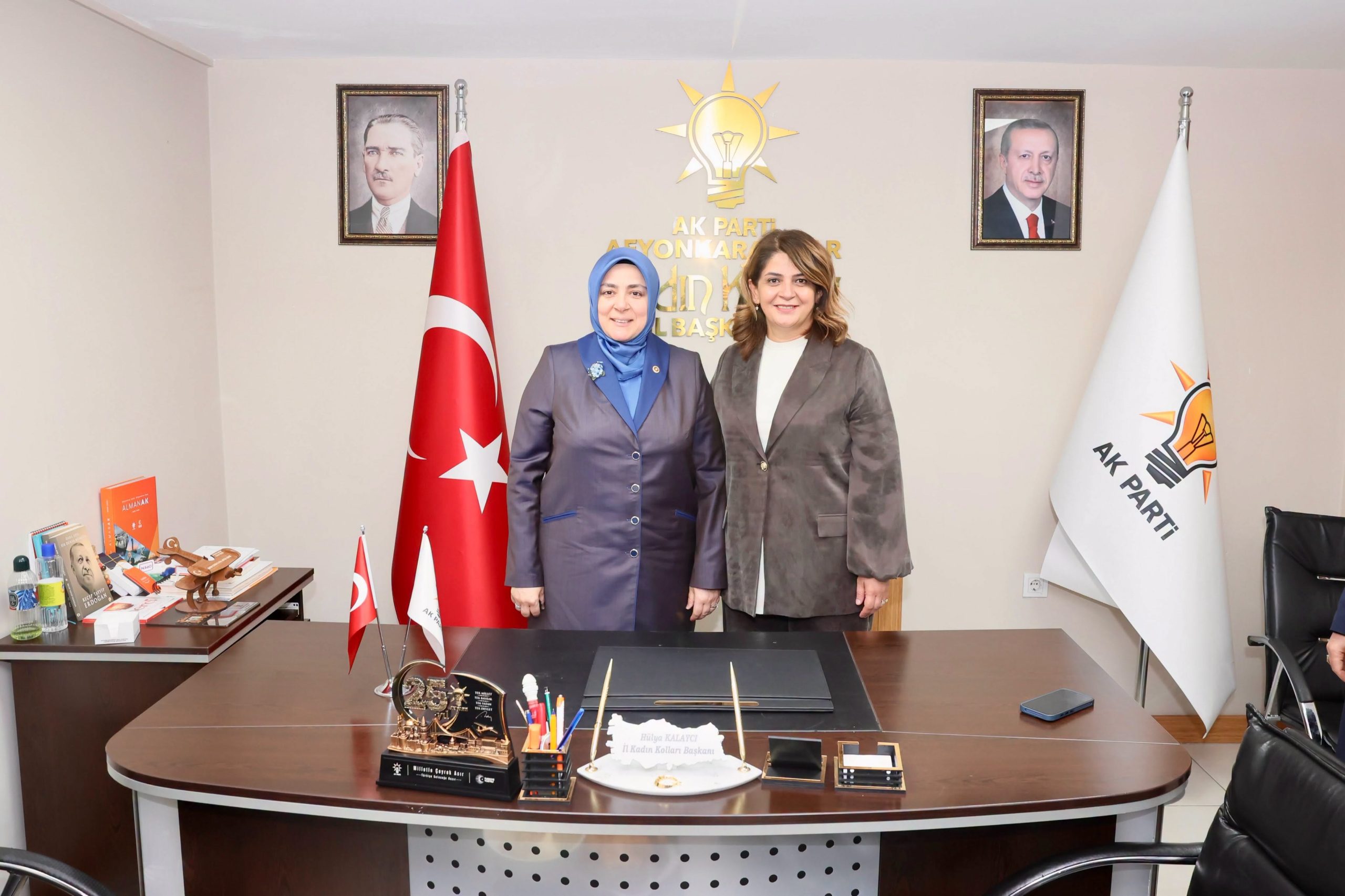 Tuğba Işık Ercan, AK Parti teşkilatıyla buluştu