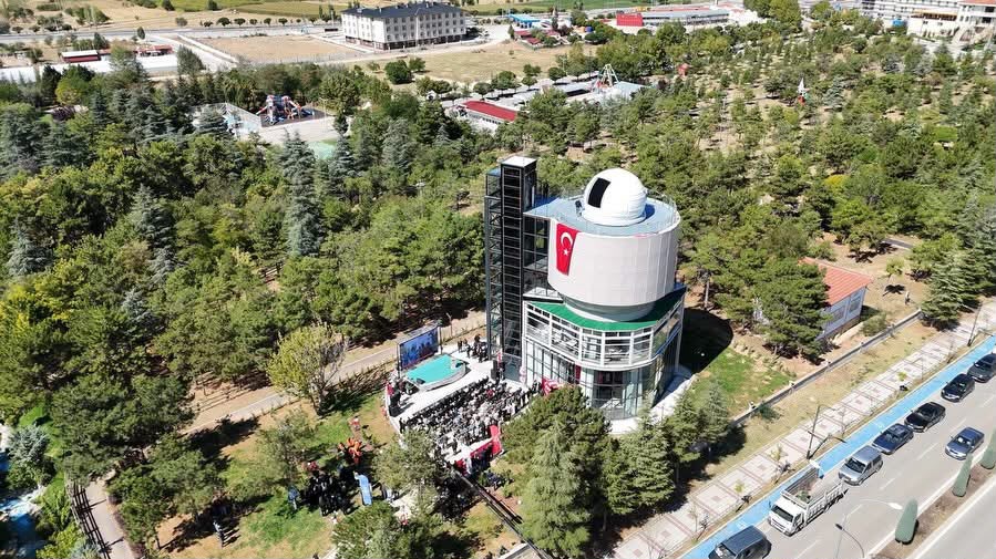 Uzay Gözlemevi’ne 87 seansta 683 ziyaretçi