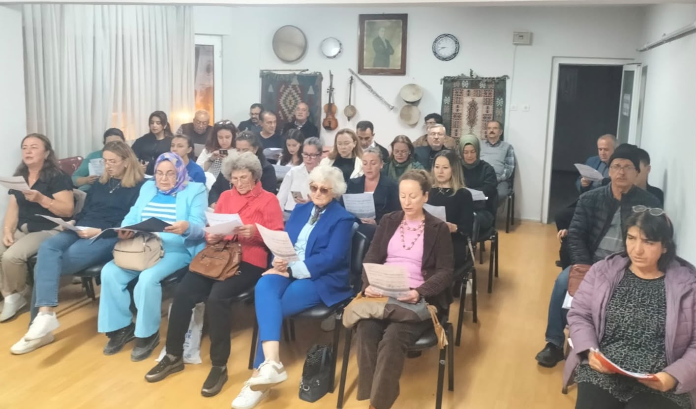 Musiki Eğitim Merkezi’nde Türk Halk Müziği Çalışmaları Devam Ediyor