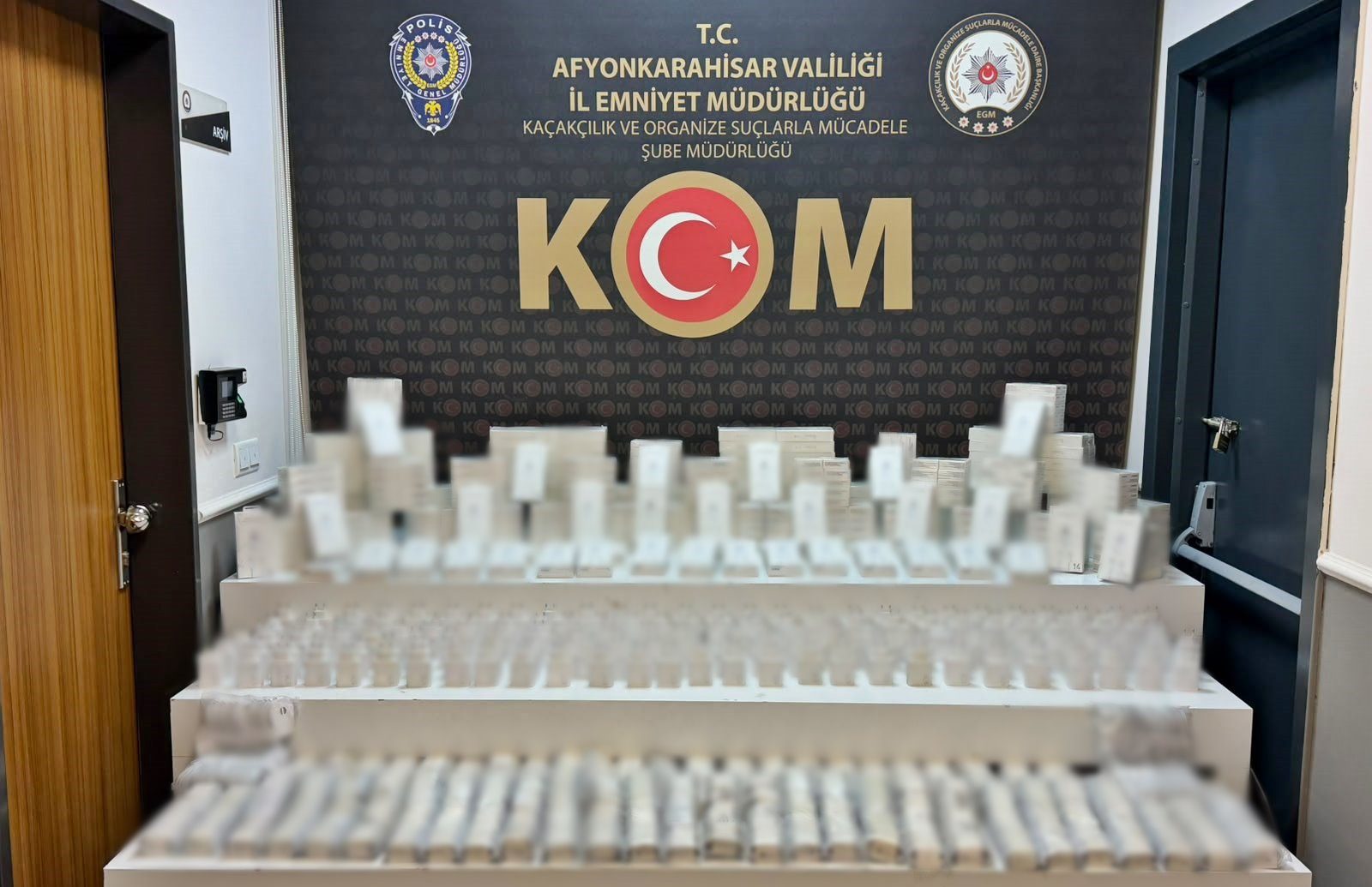 Emniyetten uyuşturucu ve kaçakçılık operasyonu