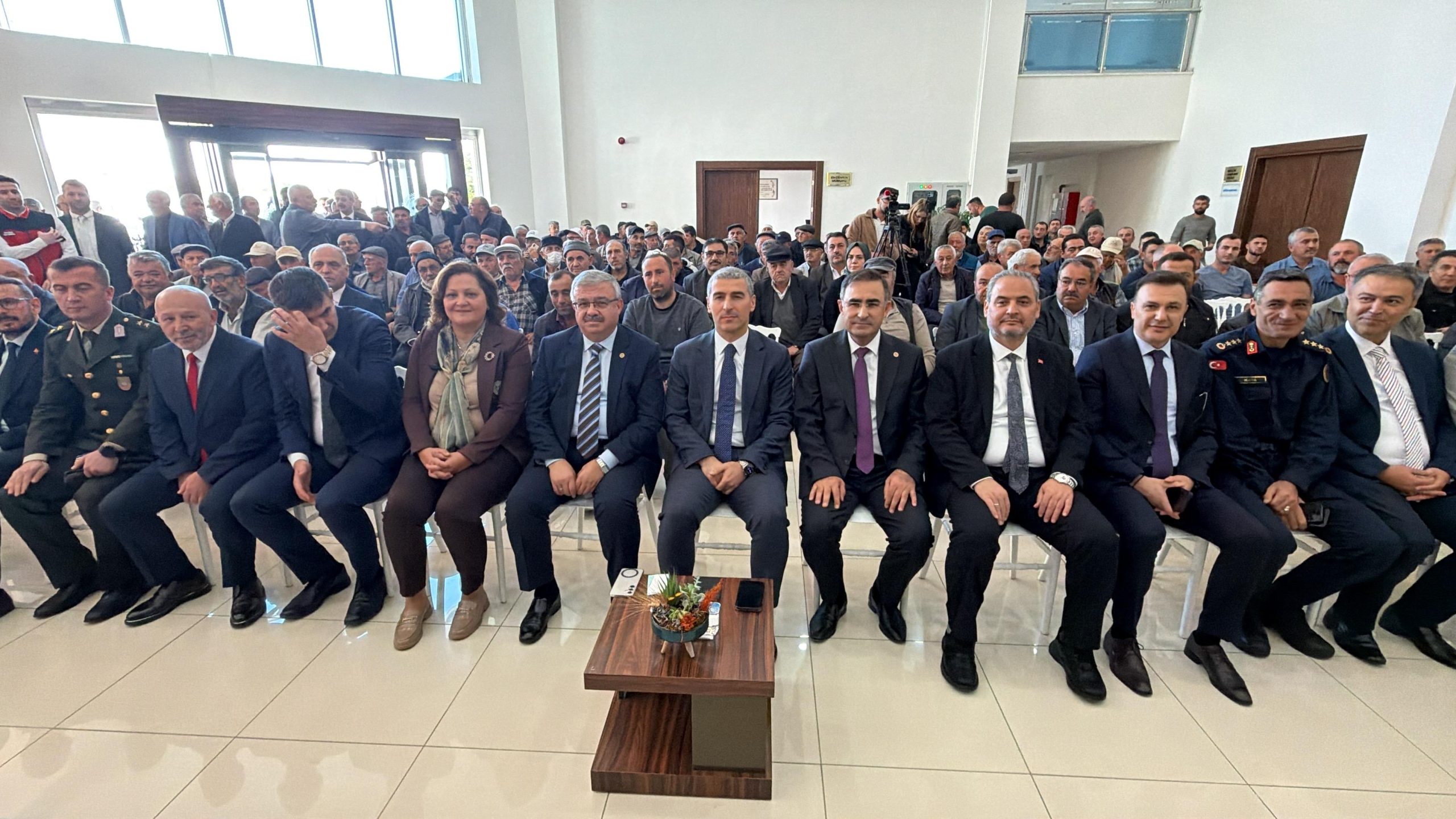 Çiftçiye 300 milyon liralık destek
