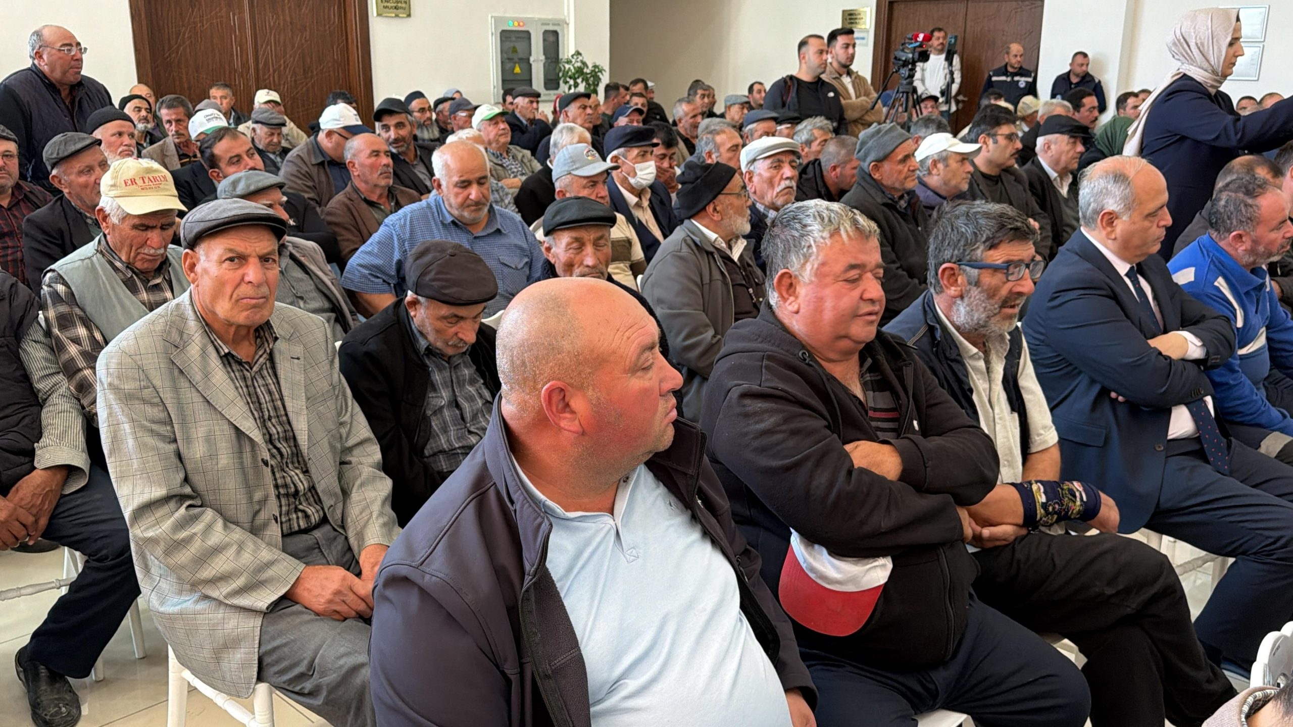 Çiftçiye 300 milyon liralık destek