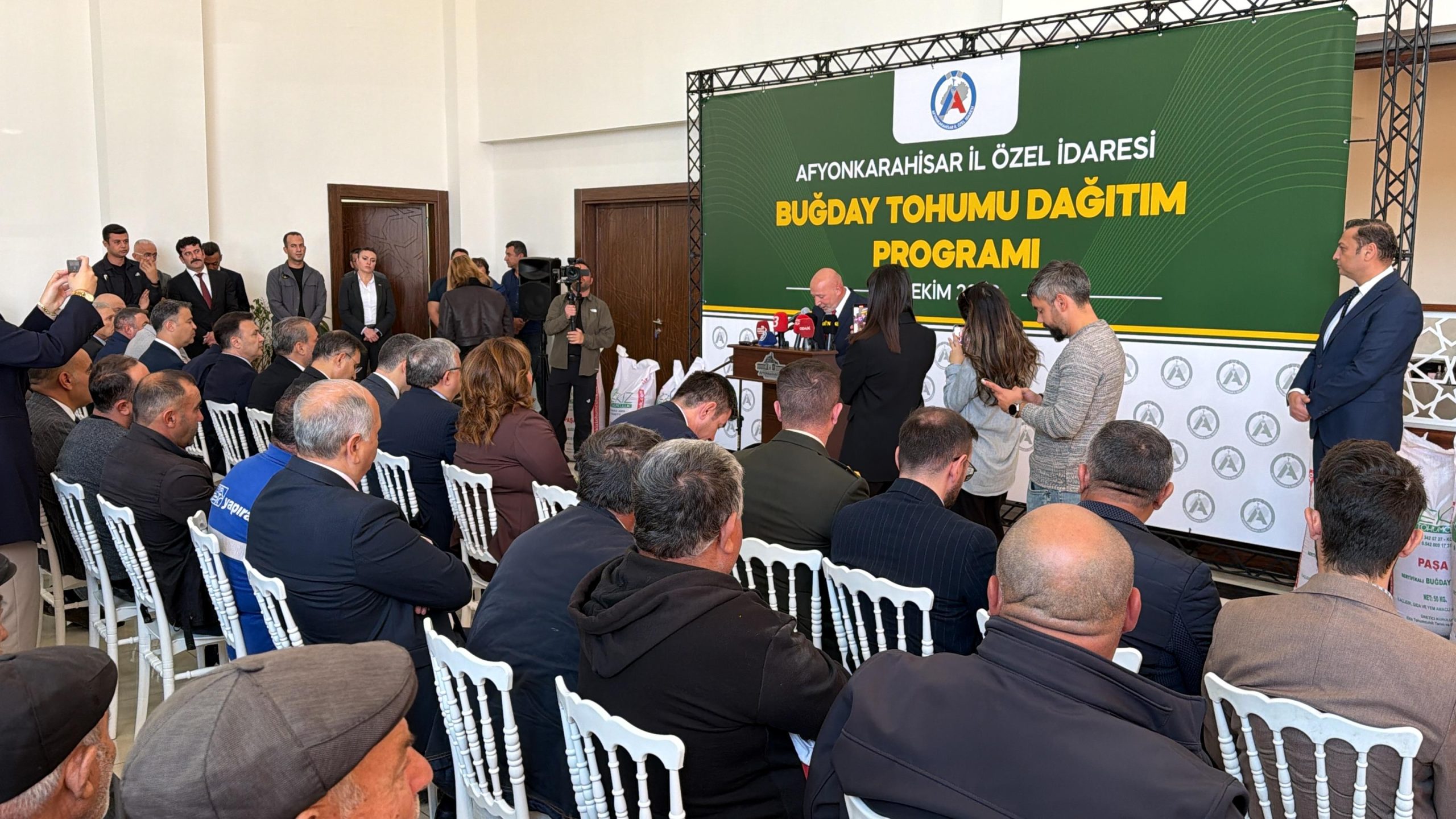 Çiftçiye 300 milyon liralık destek