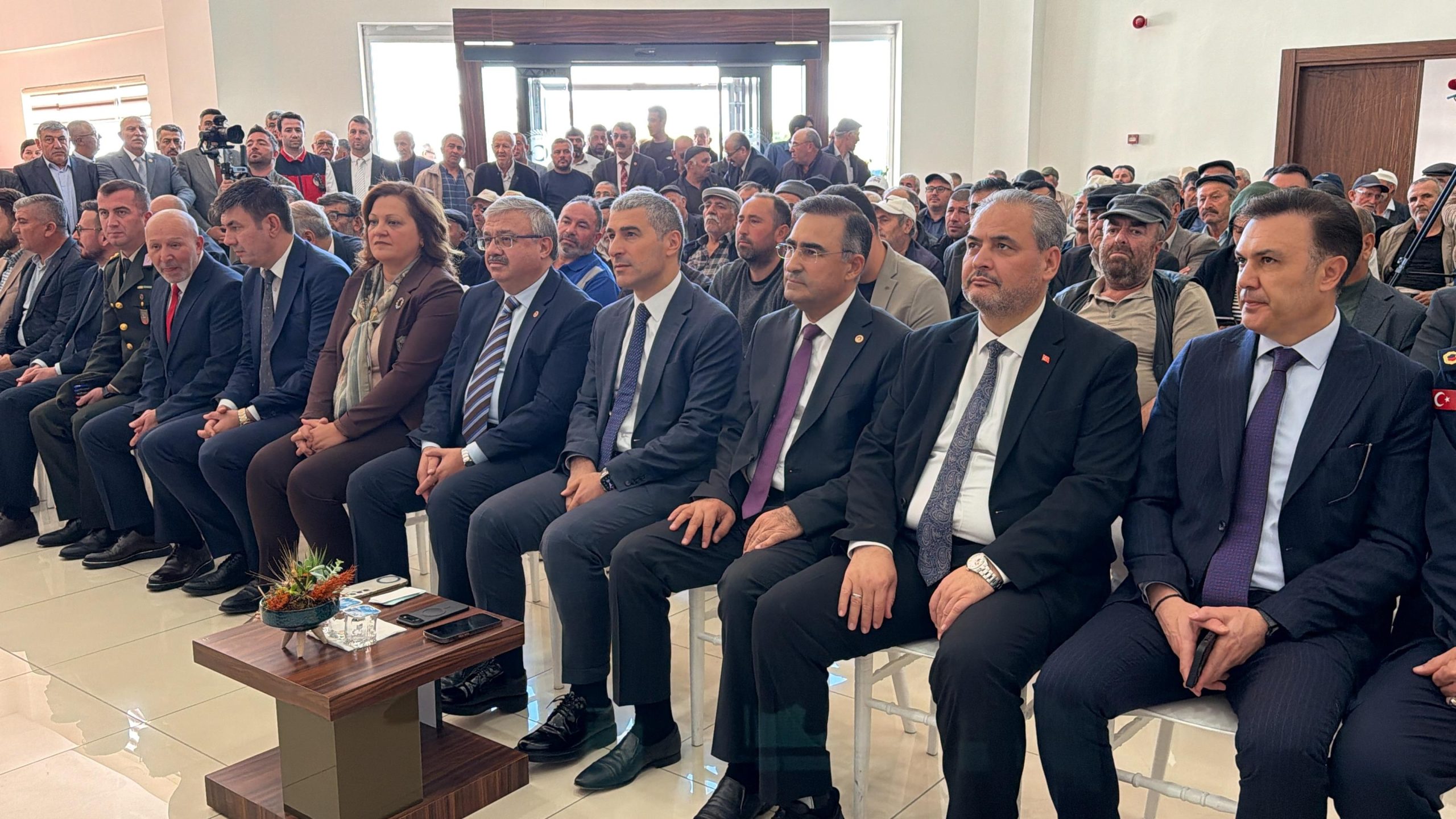 Çiftçiye 300 milyon liralık destek
