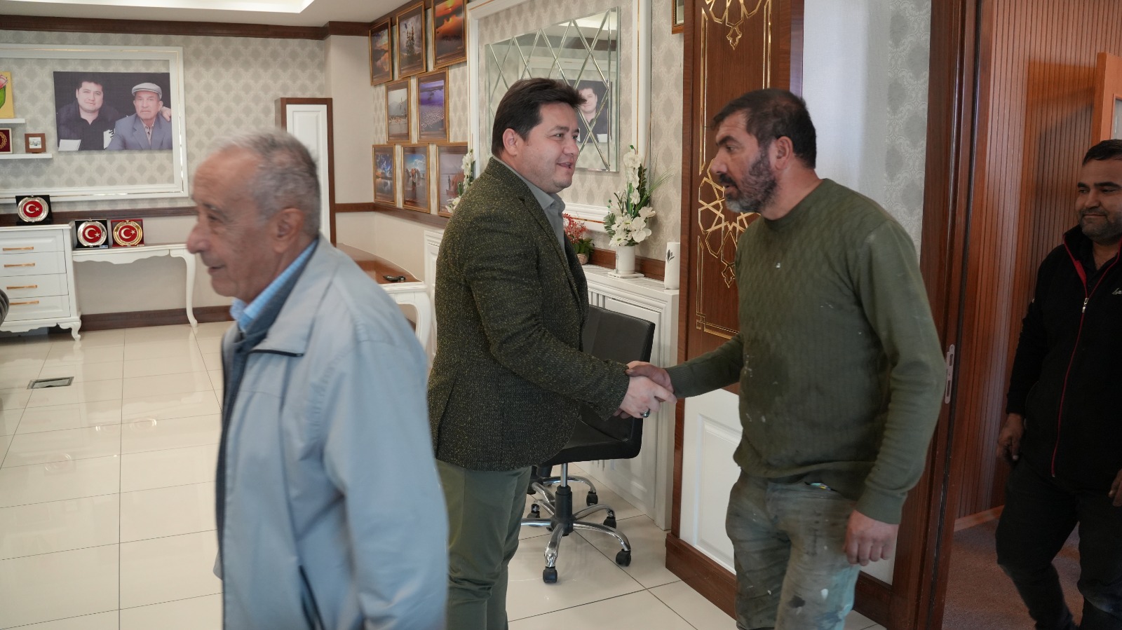 Bolvadin’de sanayi esnafının yapısal çatlak sorunu masaya yatırıldı