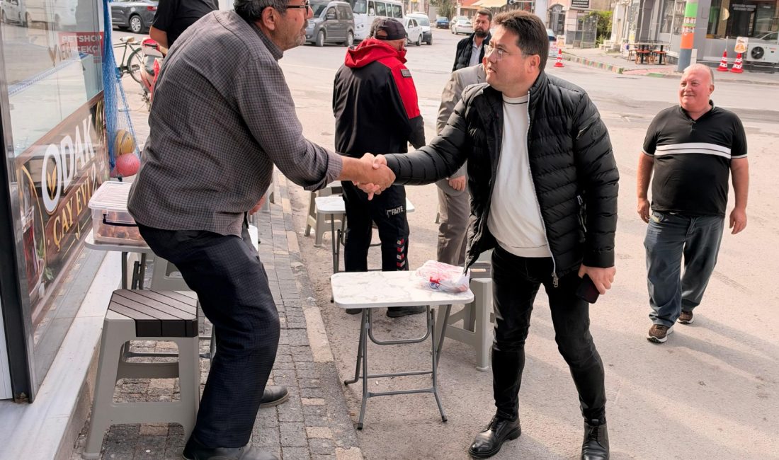 Gönül belediyeciliğini esas alan Başkan Aynacı, vatandaşlarla samimi sohbetler gerçekleştirerek