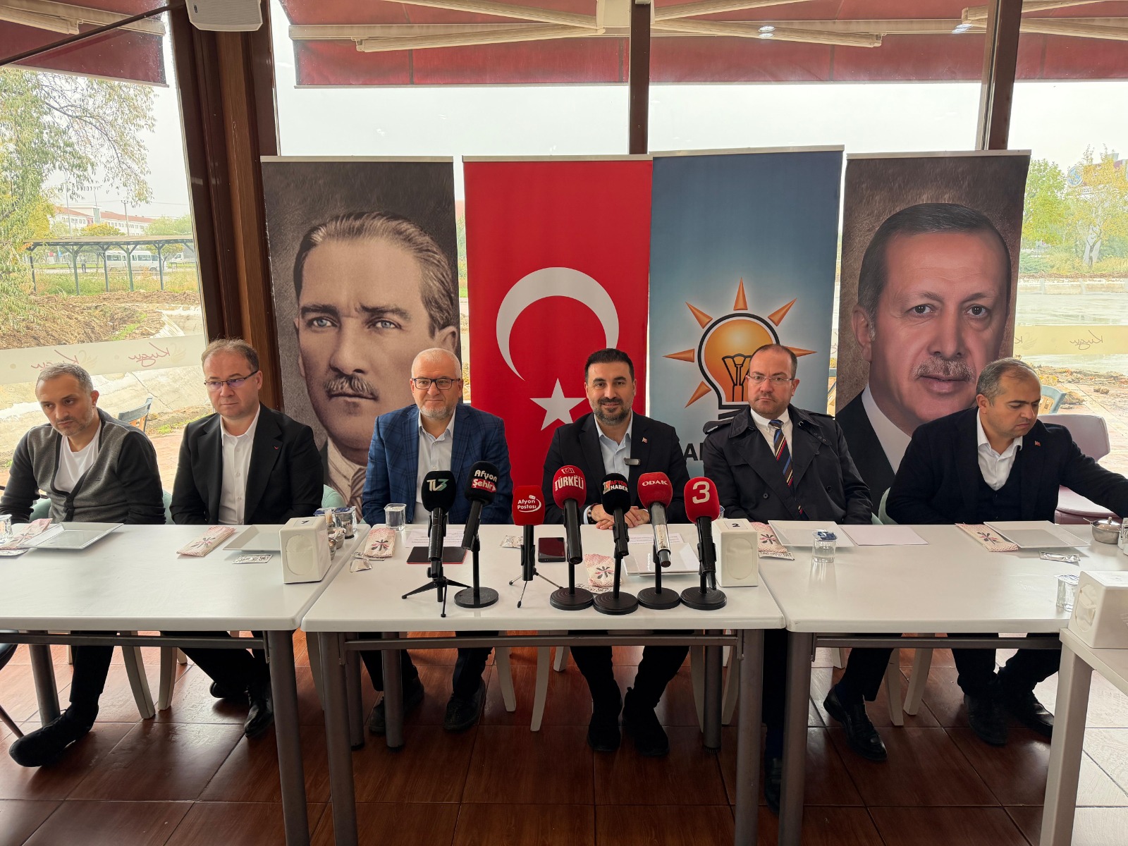 AK Parti’den basın buluşması