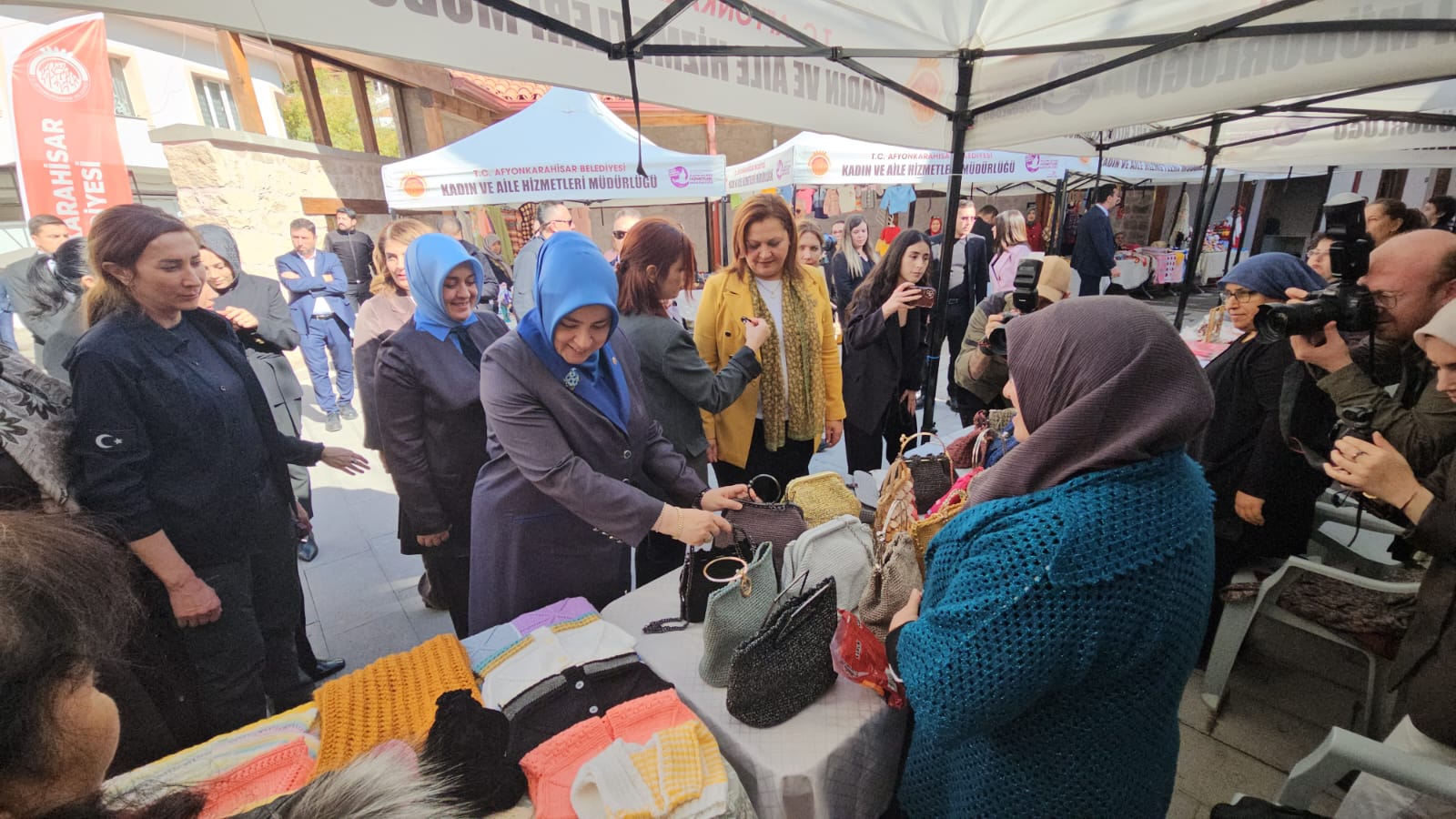 Köle Hanı’nda kadın emeğine ziyaret