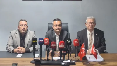 “KENTSEL DÖNÜŞÜMÜN ARKASINDAYIZ” Basın toplantısında konuşan Yeni Parti Afyonkarahisar İl