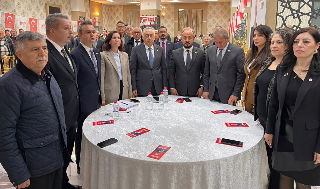 Genel kurulda divanın seçilmesinin ardından gündem maddeleri tek tek görüşüldü.