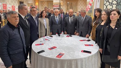 Genel kurulda divanın seçilmesinin ardından gündem maddeleri tek tek görüşüldü.