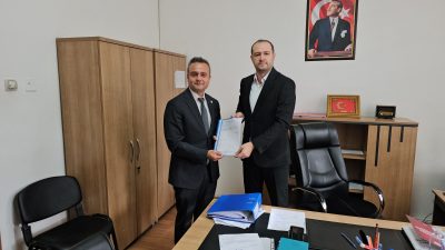 MAZBATASINI ALDI Yeni Parti Afyonkarahisar İl Başkanlığı kongresinde il başkanı