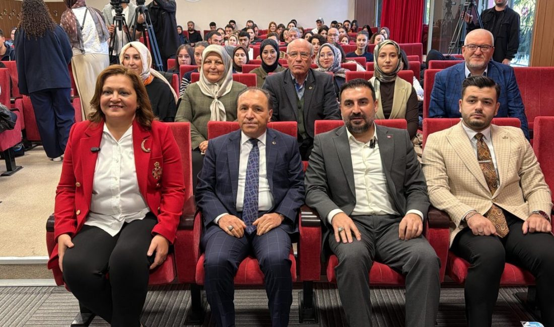 AFYONKARAHİSAR (AA) – Afyonkarahisar Belediye Başkanı Burcu Köksal, "Kampüs Hattı"