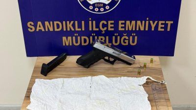 AFYONKARAHİSAR (AA) – Afyonkarahisar'ın Sandıklı ilçesinde düzenlenen uyuşturucu operasyonunda gözaltına
