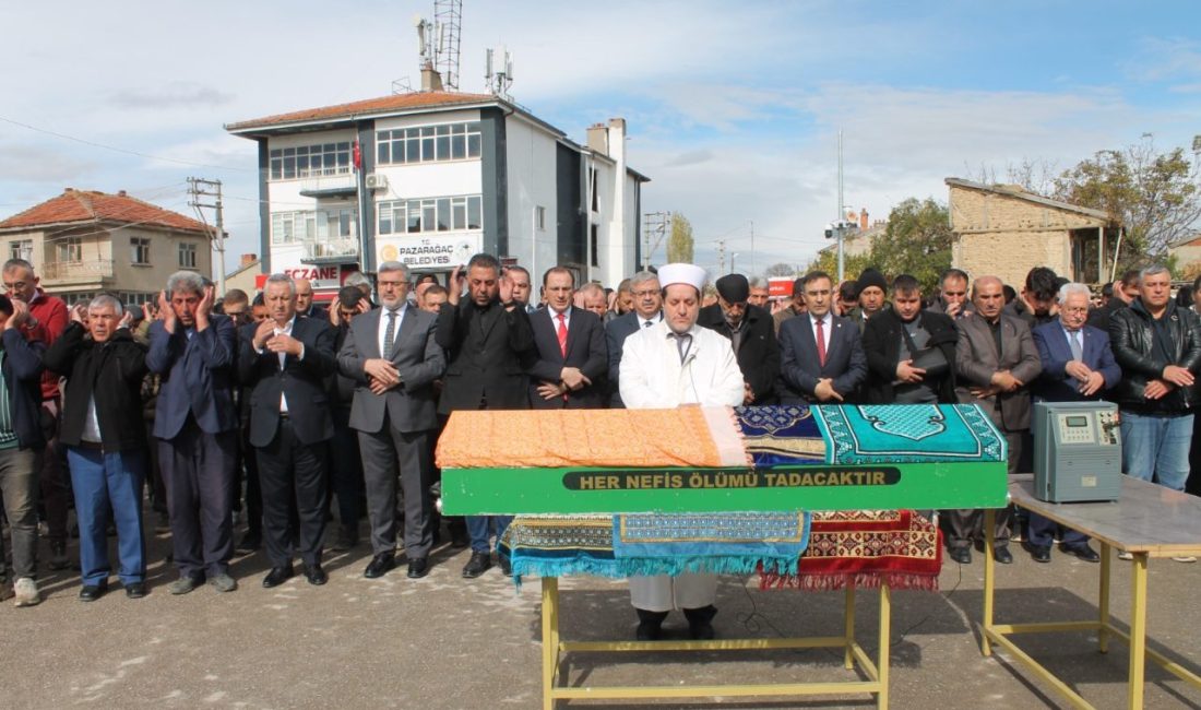 AFYONKARAHİSAR (AA) – Afyonkarahisar'ın Sandıklı ilçesinde 29 Ekim Cumhuriyet Bayramı