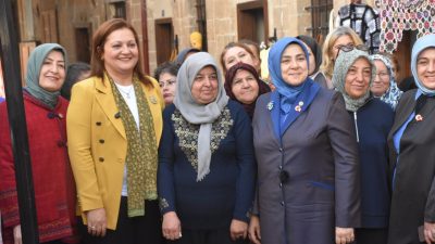 - "Teşkilatlarımızı ve halkı dinliyoruz. Böylece yanlışlarımızı ve hatalarımızı düzeltiyoruz.