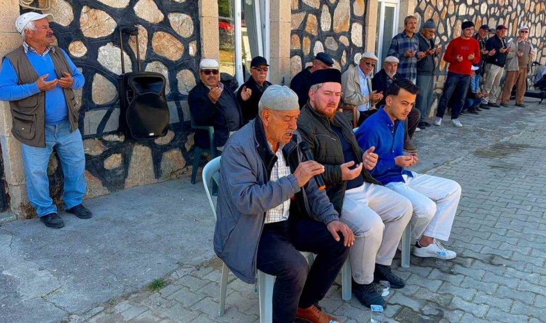 Afyonkarahisar’ın Bolvadin ilçesine bağlı Özburun beldesinde gurbetçi hayırsever Mutlu Kaymak,